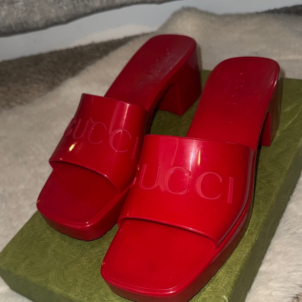 Gucci Women's Bold Red Mules